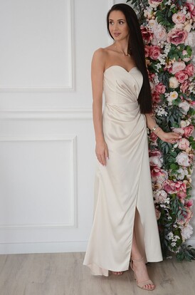 Sukienka maxi satyna z marszczeniem beż Filion