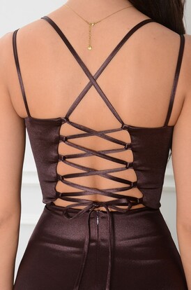 Sukienka maxi satyna sznurowana gorzka czekolada Maddy