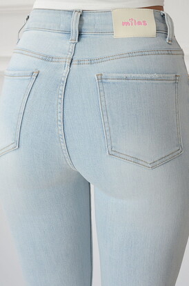 Spodnie jeansowe bootcut jasno niebieskie Lamvi