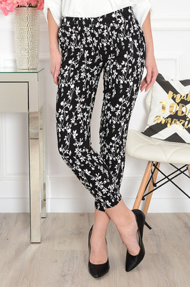 Spodnie Cygaretki czarne w białe kwaity Ida