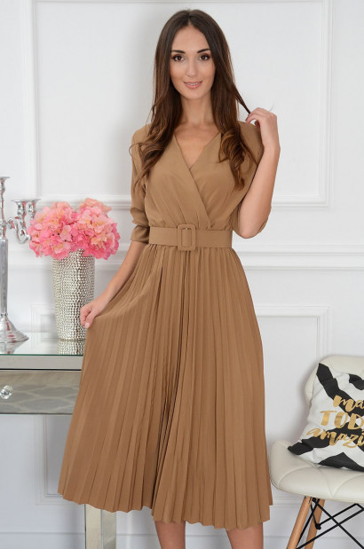 Sukienka midi pliso z paskiem kamel Pavetta New